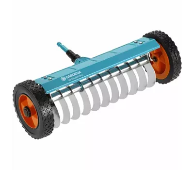 Gardena combisystem-Vertikutier-Boy 32 cm Arbeitsbreite Gardena combisystem-Vertikutier-Boy 32 cm Arbeitsbreite