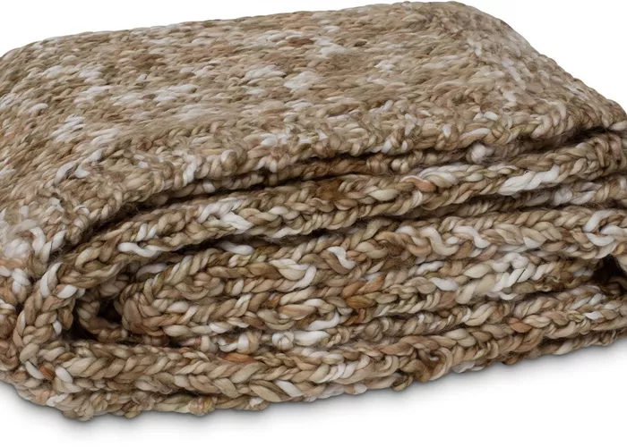 fleur ami Acrylic Knitted Throw (with filler) 130x170cm